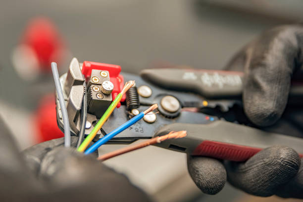 Best Circuit Breaker Repair  in Neosho, MO